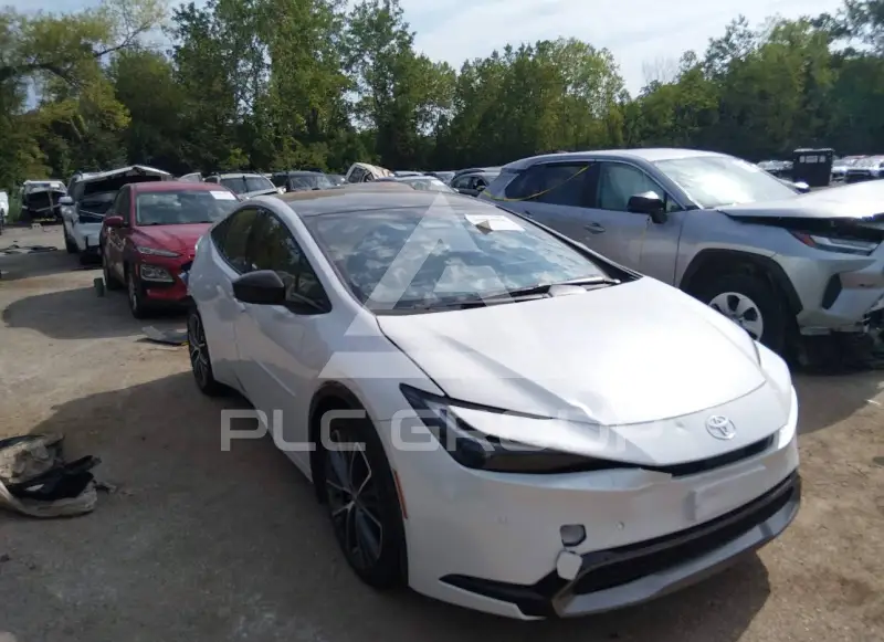 2026 Toyota PRIUS фото