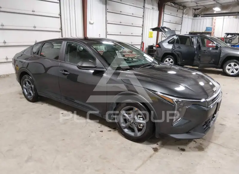 2026 KIA K4 фото