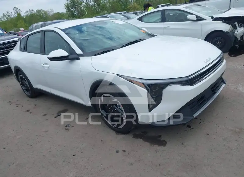 2026 KIA K4 фото