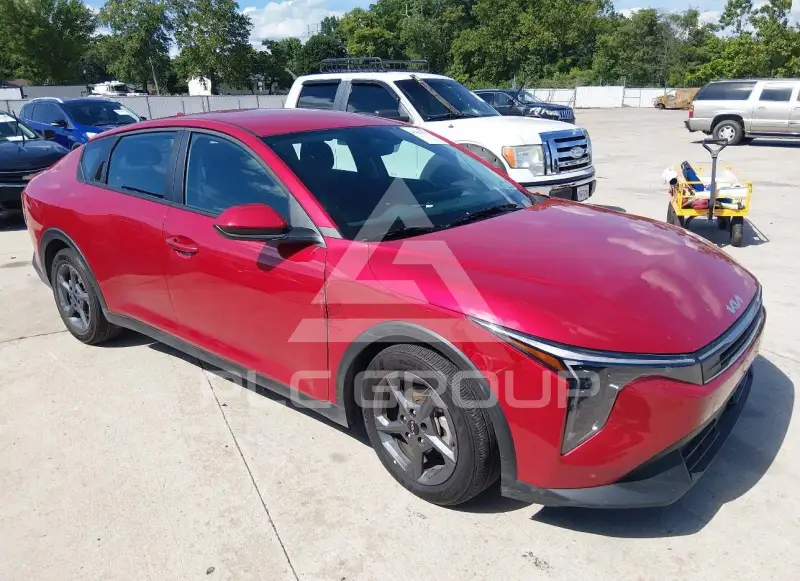 2026 KIA K4 фото
