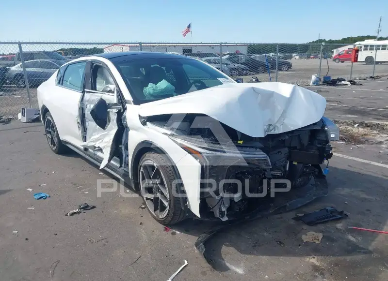 2026 KIA K4 фото