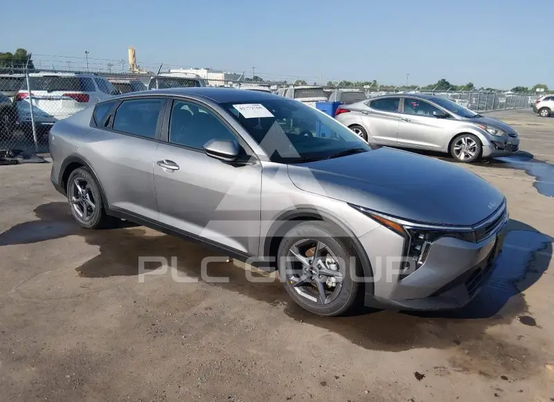 2026 KIA K4 фото