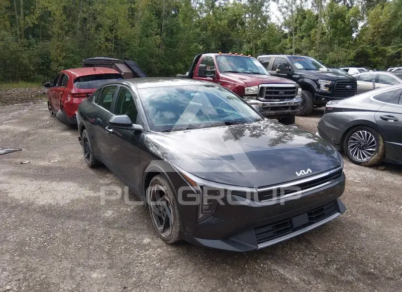 2026 KIA K4 фото