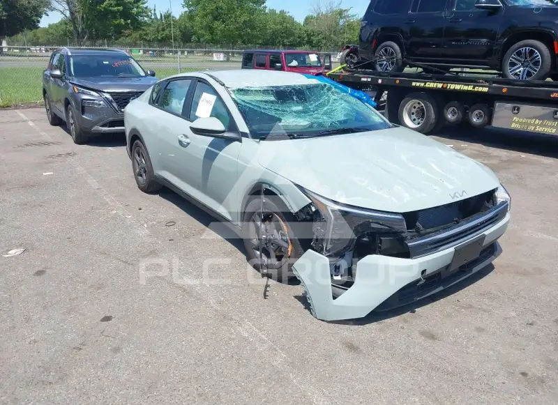 2026 KIA K4 фото
