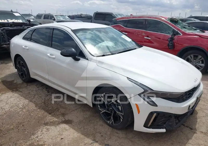 2026 KIA K5 фото