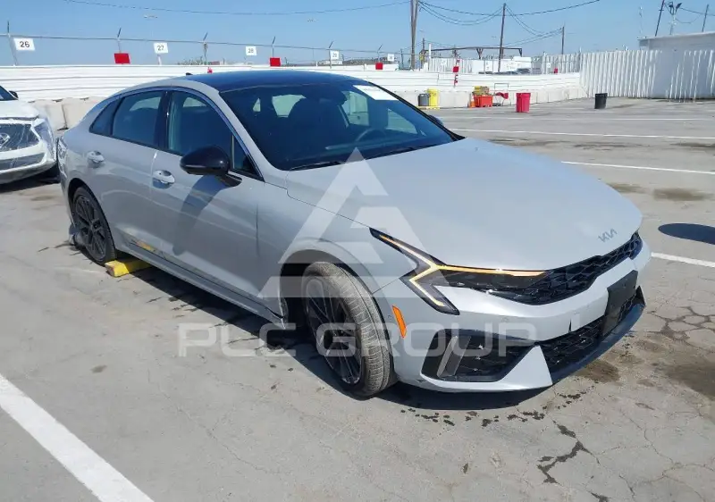 2026 KIA K5 фото