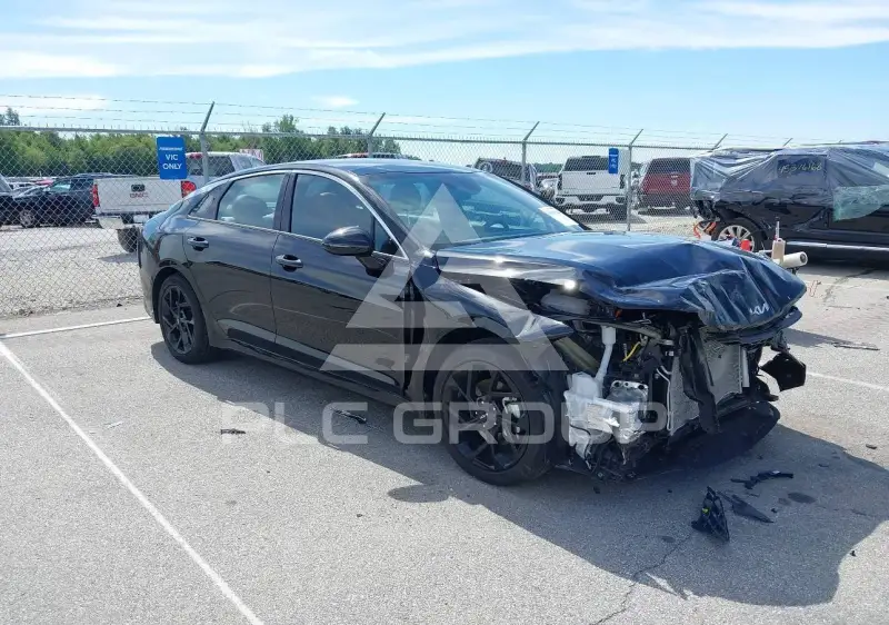 2026 KIA K5 фото