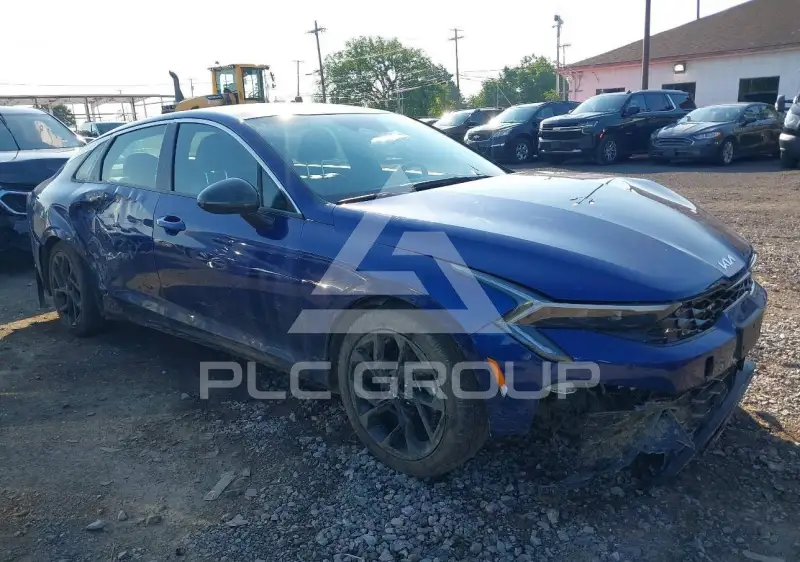 2026 KIA K5 фото
