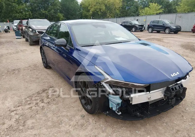 2026 KIA K5 фото