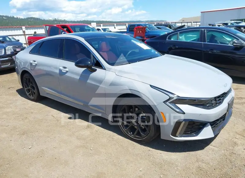 2026 KIA K5 фото