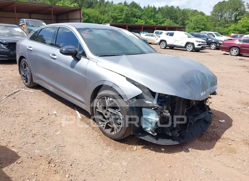 2026 KIA K5 фото