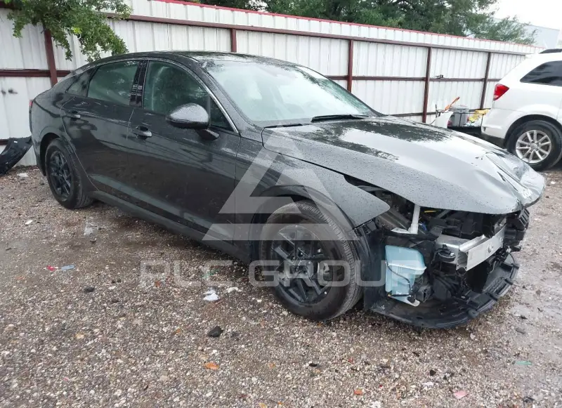 2026 KIA K5 фото