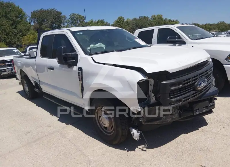 2026 Ford F-250 фото