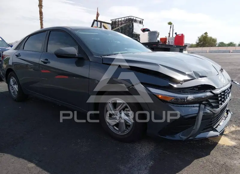 2026 Hyundai Elantra фото