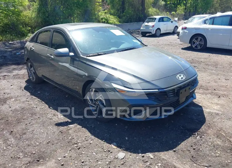 2026 Hyundai Elantra photo