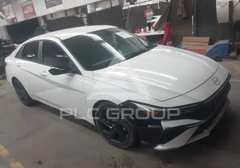 2026 Hyundai Elantra фото