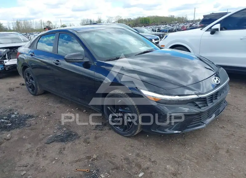 2026 Hyundai Elantra фото