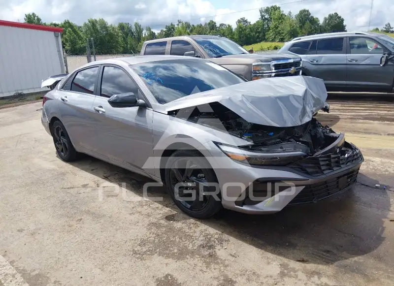 2026 Hyundai Elantra фото