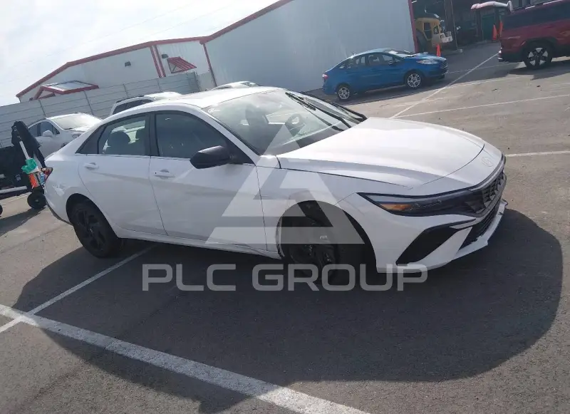 2026 Hyundai Elantra фото