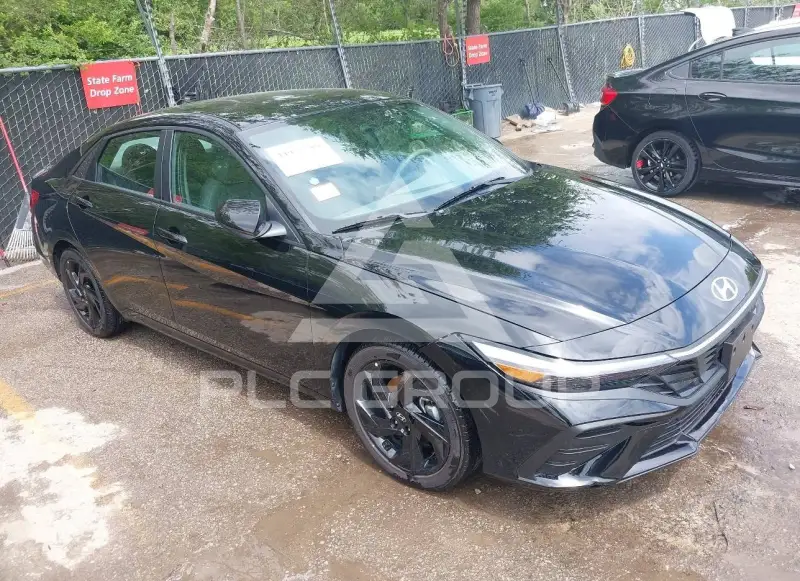 2026 Hyundai Elantra photo