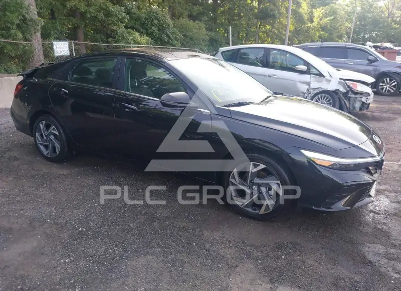 2026 Hyundai Elantra photo