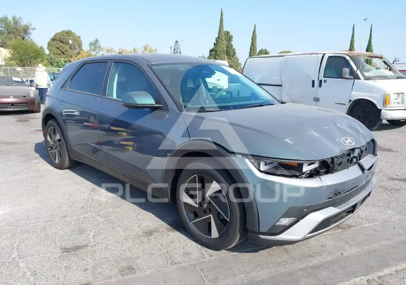 2026 Hyundai Ioniq photo