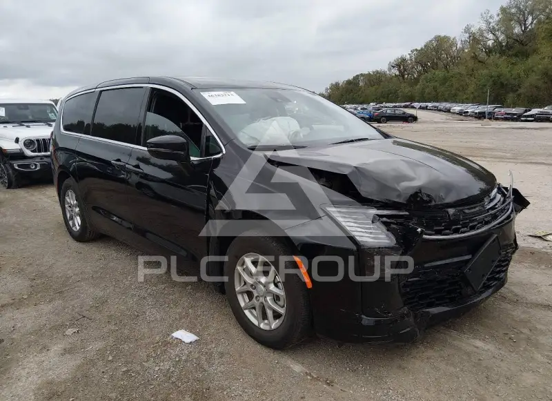 2027 Chrysler PACIFICA photo
