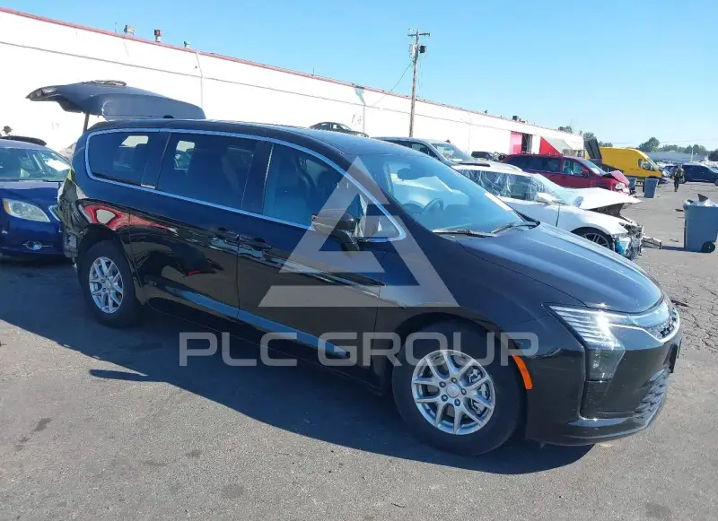 2027 Chrysler PACIFICA photo
