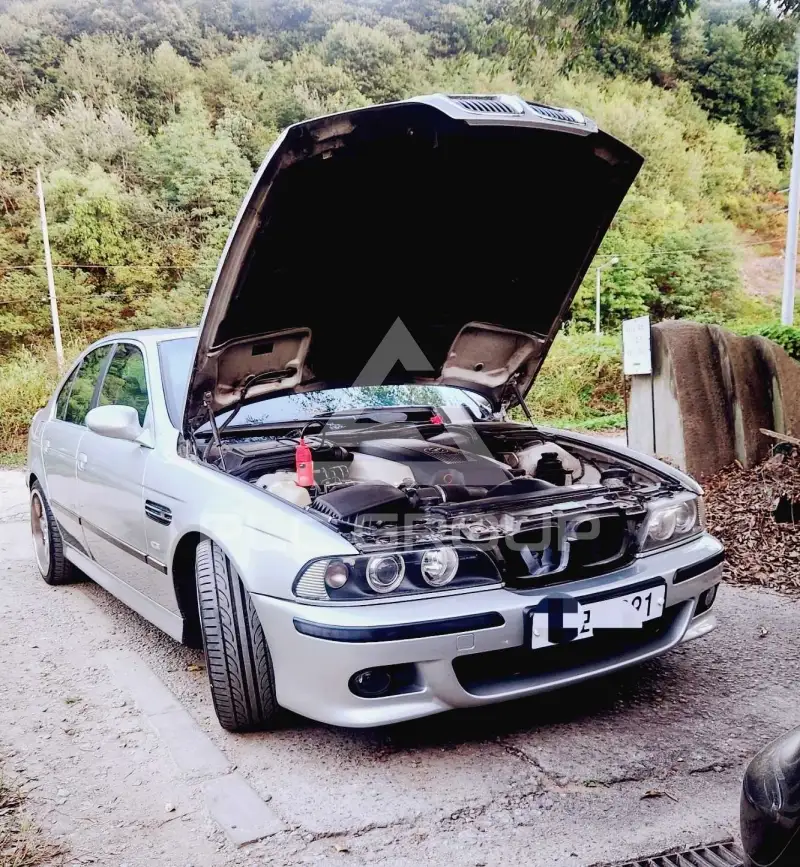 1999 BMW 540
