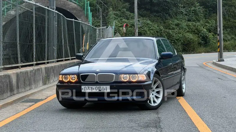 2000 BMW 735