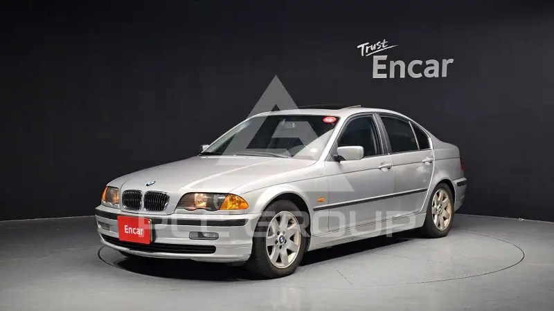 2000 BMW 320