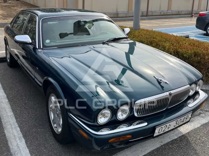 2002 Jaguar XJ