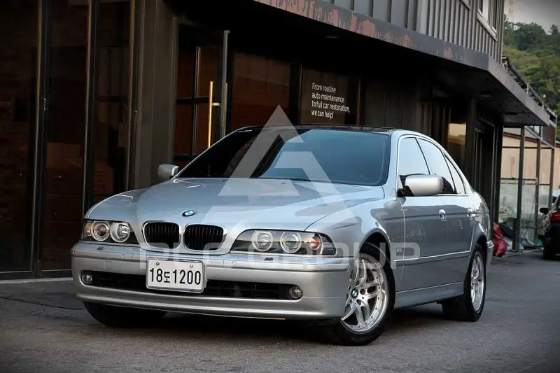 2003 BMW 525