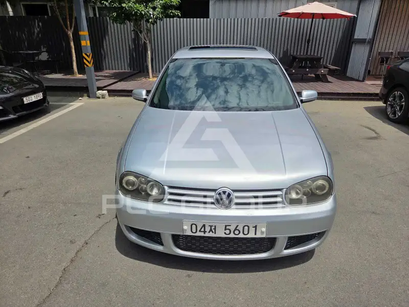 2003 Volkswagen Golf
