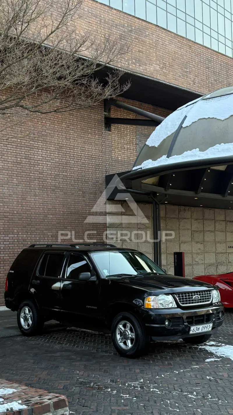 2004 Ford Explorer