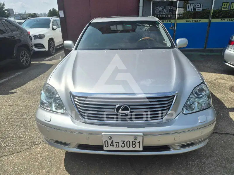 2004 Lexus LS