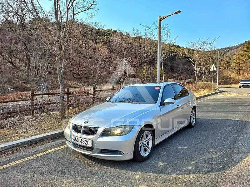 2005 BMW 320