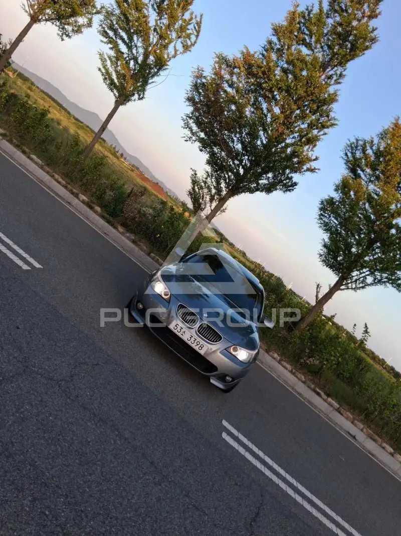 2009 BMW 528