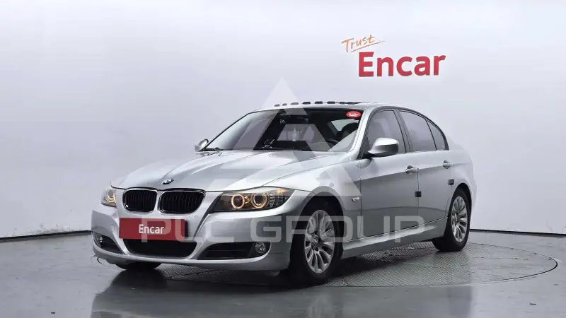 2009 BMW 320