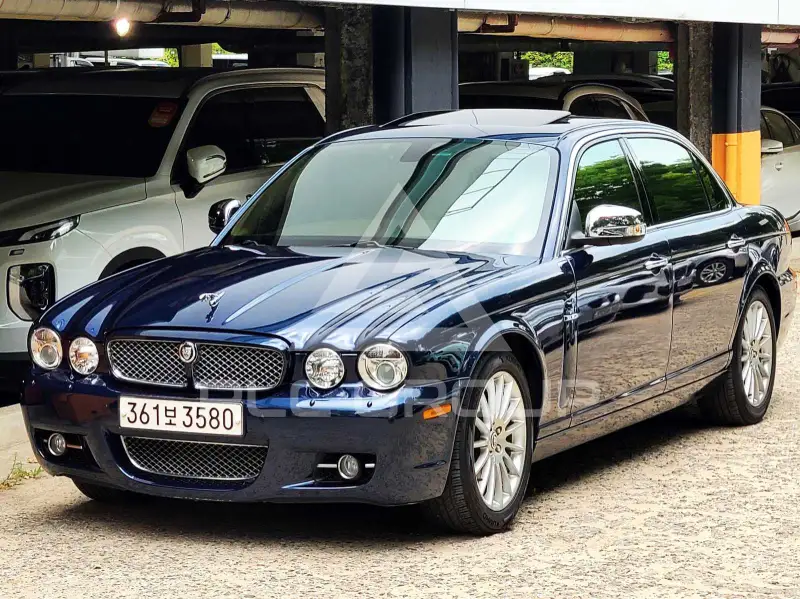 2009 Jaguar XJ