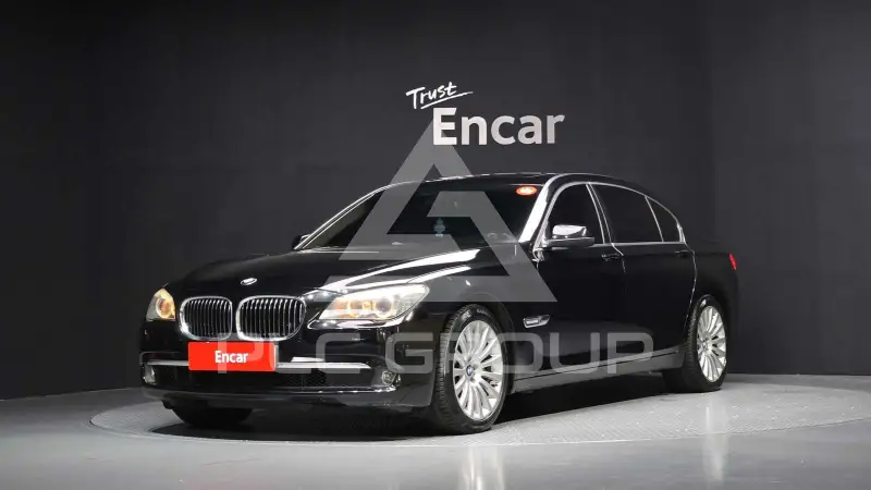 2010 BMW 740