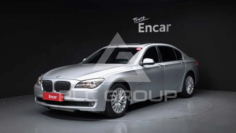 2010 BMW 740