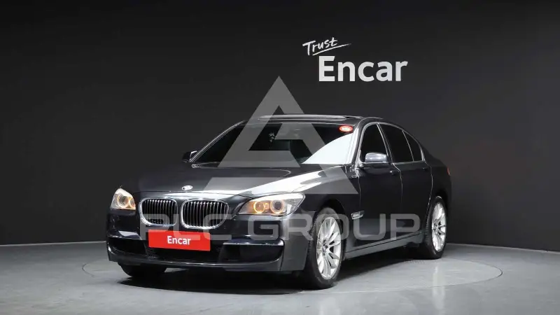 2010 BMW 740M