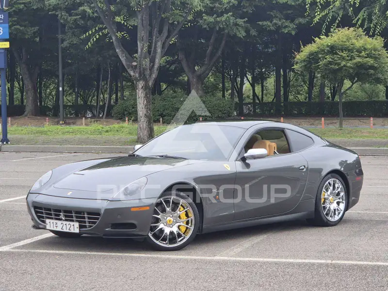 2010 Ferrari 612