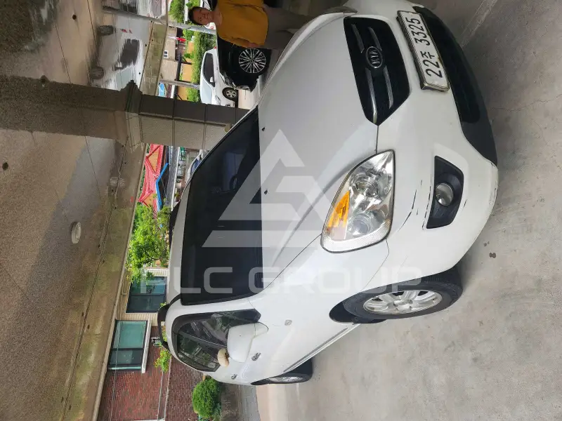 2010 KIA Carens