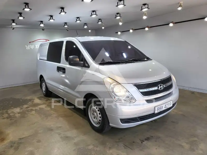 2010 Hyundai Starex