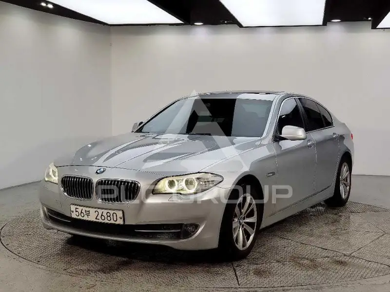 2011 BMW 520