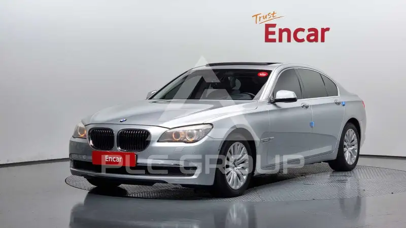2011 BMW 740