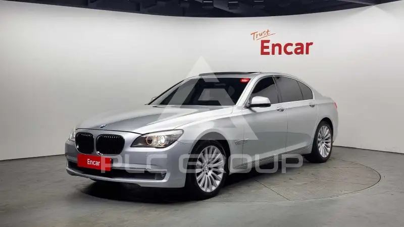 2011 BMW 730