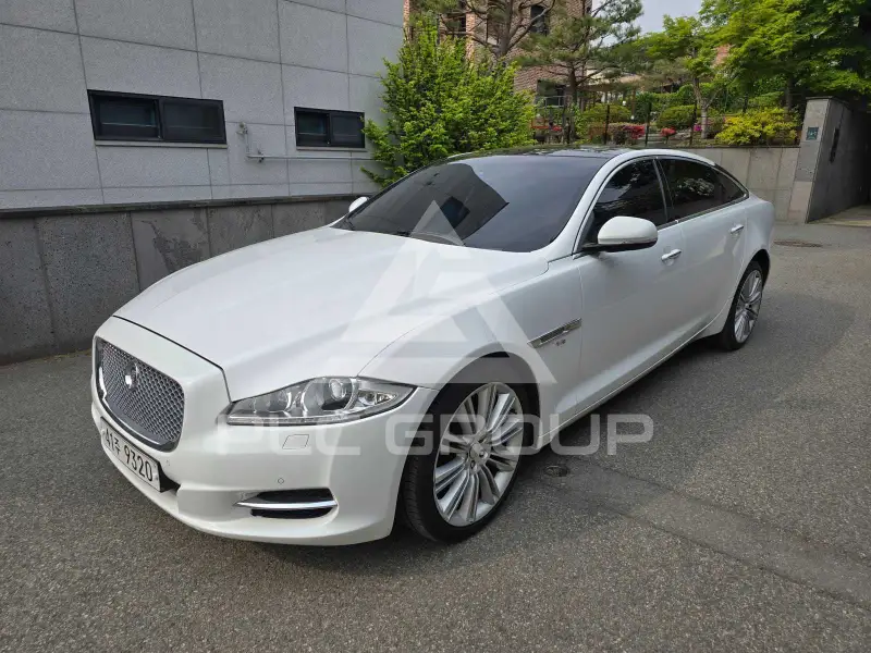 2011 Jaguar XJ